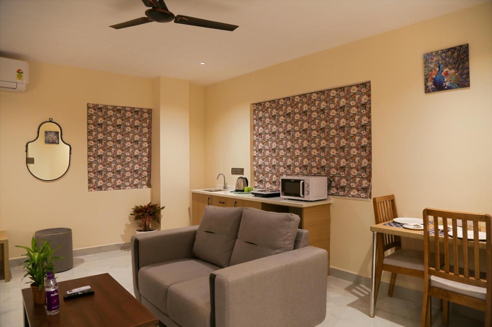 Hotel Lumis Studio Hyderabad