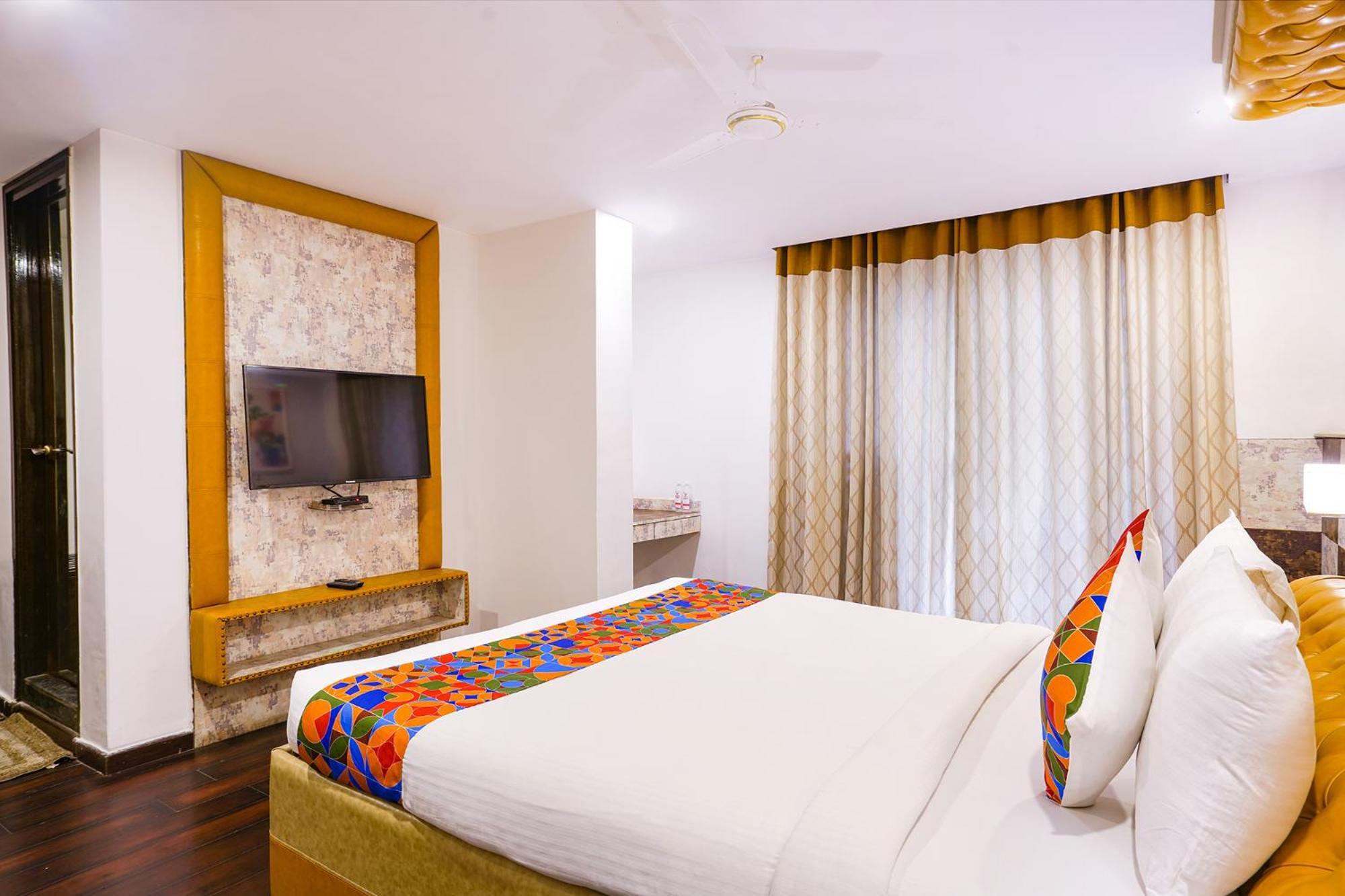 Fabhotel Wr Grand - Nr Renova Hospital, Banjara Hills Hotel 3*
