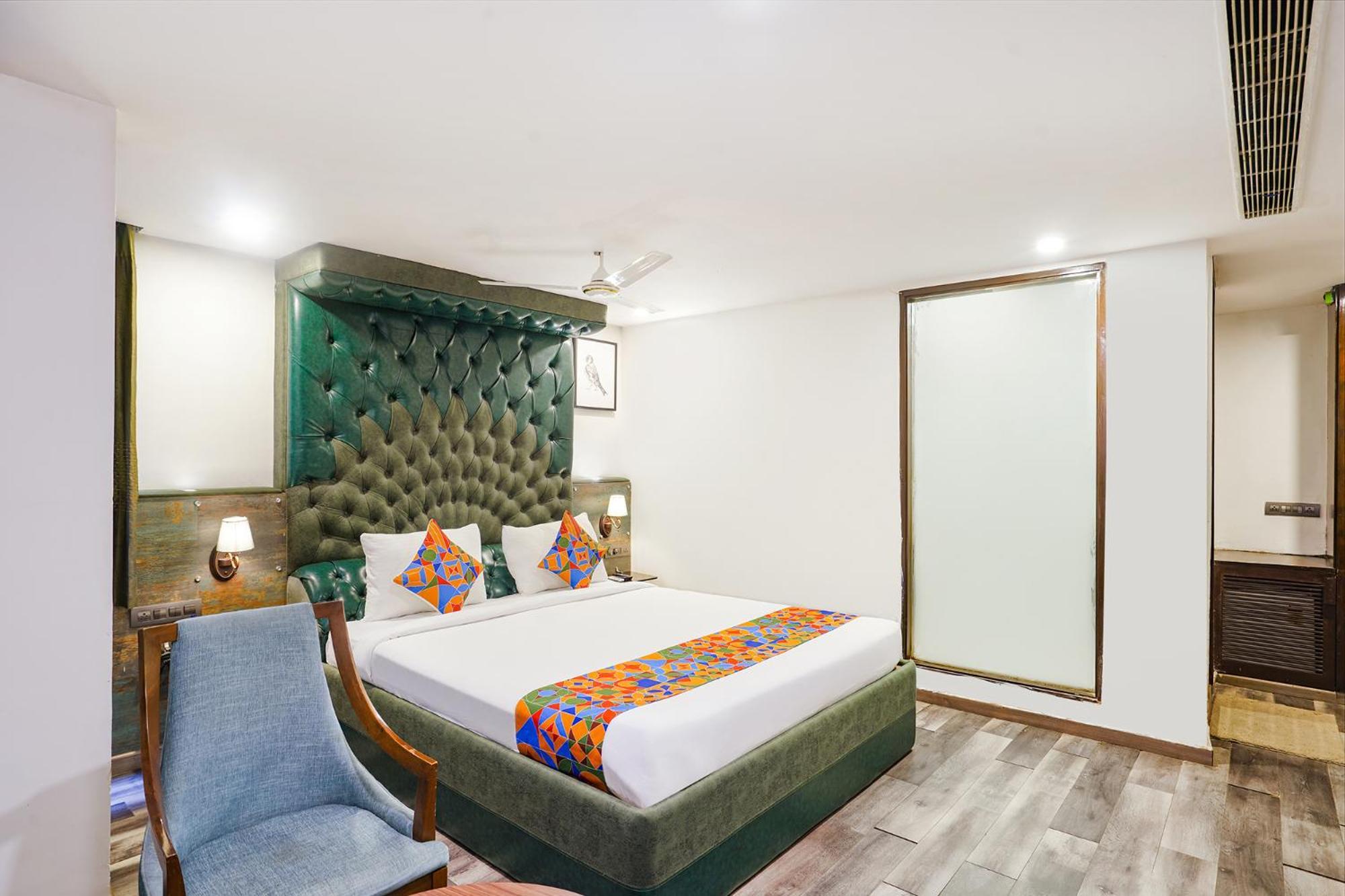 Hotel Fabhotel Wr Grand - Nr Renova Hospital, Banjara Hills