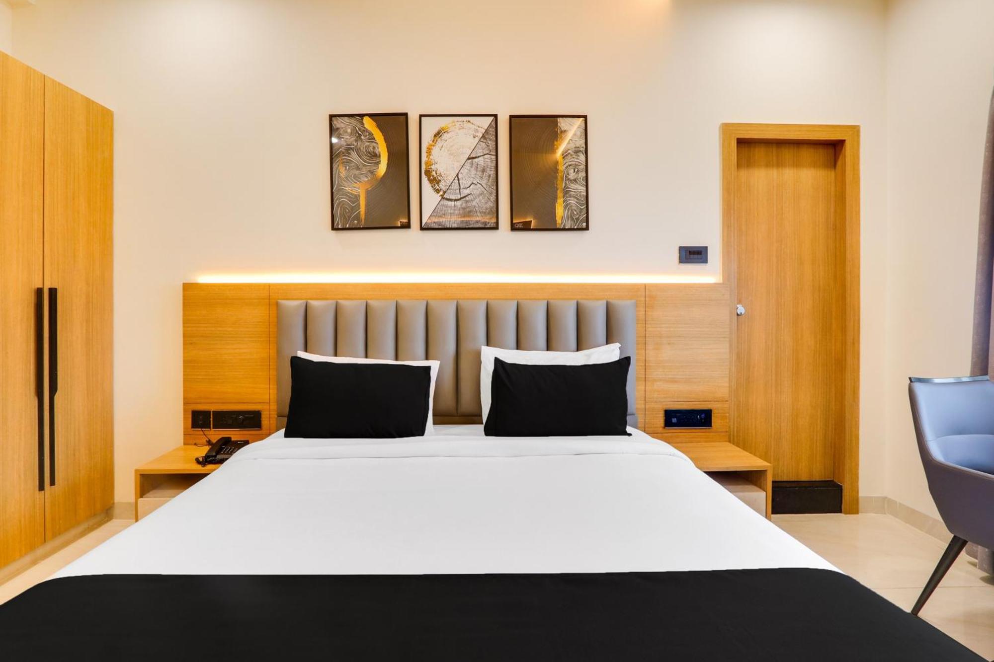 Townhouse Oak Indigo Business Hotel Hyderabad