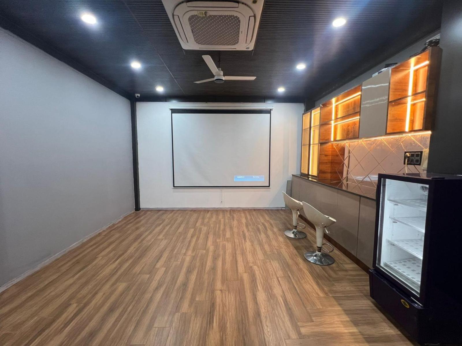 Wild Wings Premium Hotel 3*