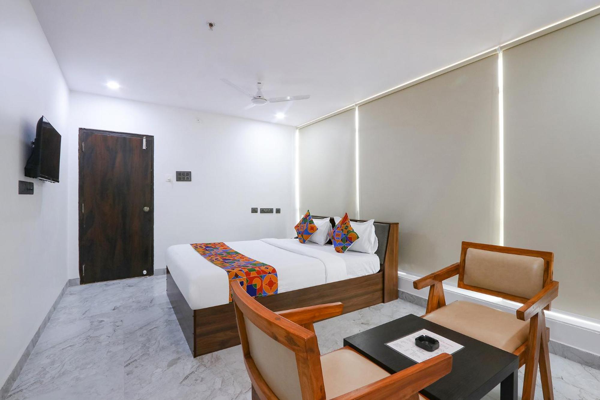 Fabhotel Relax Hotel 3*