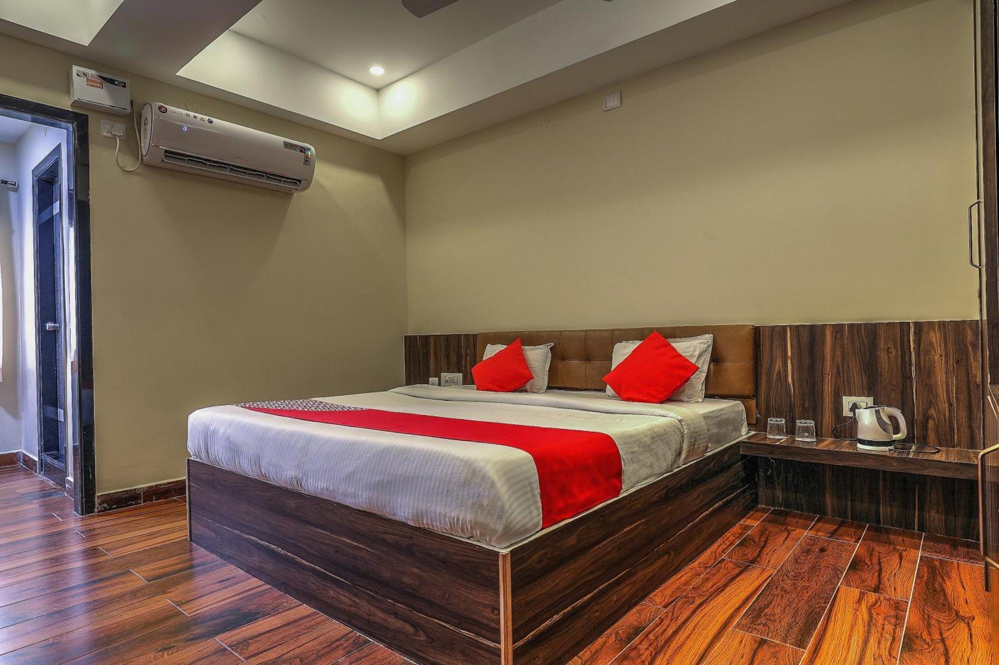 Hotel Capital O Sky Grand 3*