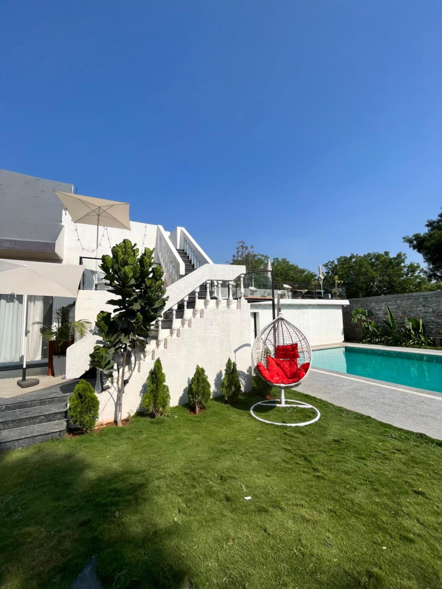 Jlr Farm Villa *
