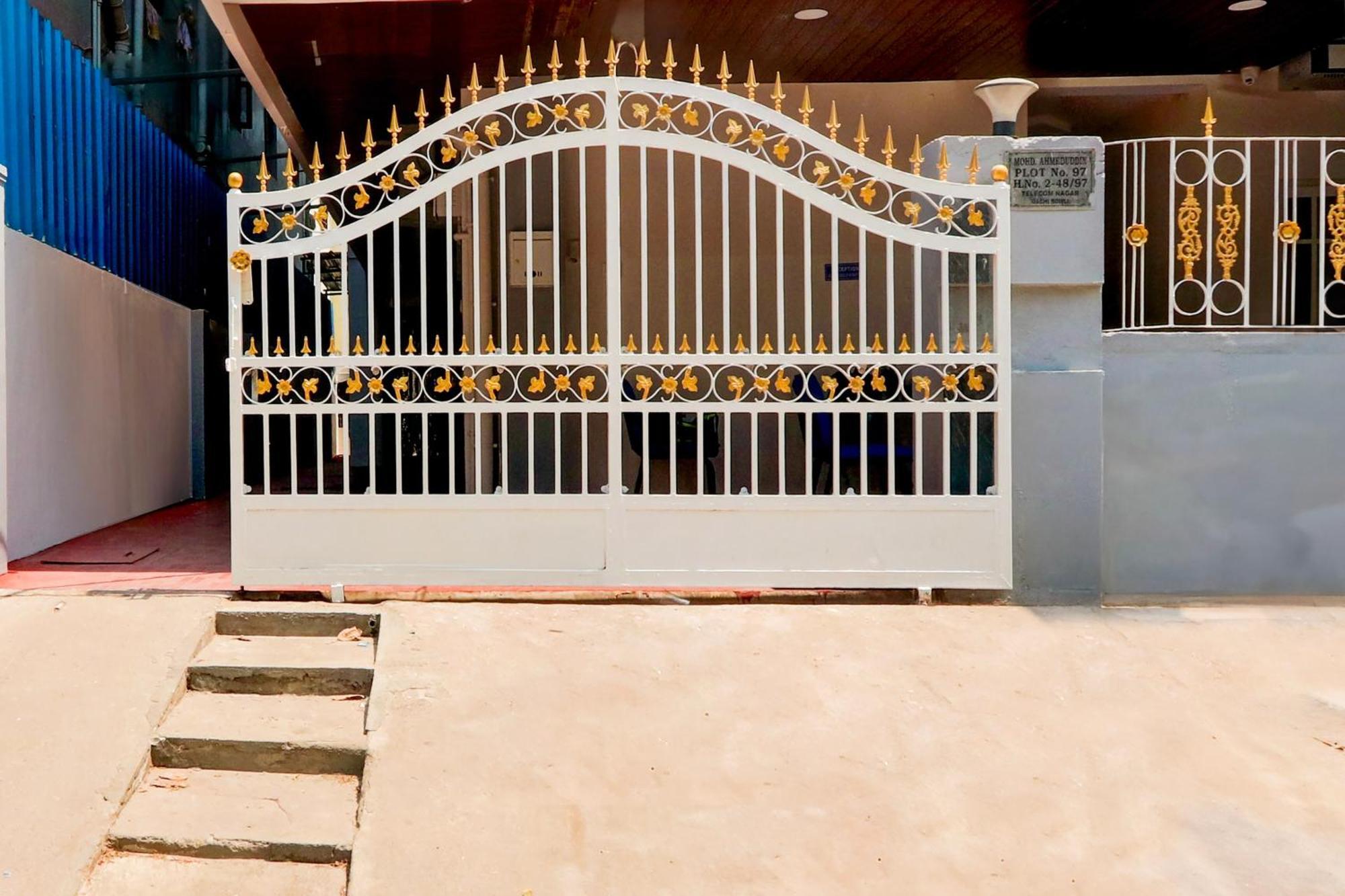 Collection O Sri Balaji Luxury Hotel Hyderabad