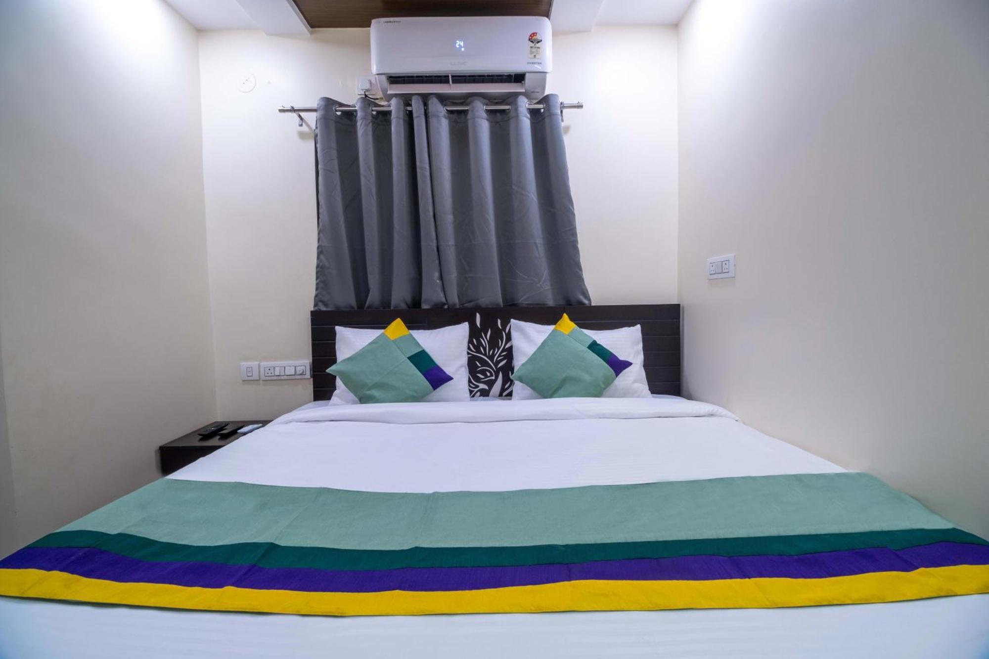 Hotel Treebo The Address Mehdipatnam 3*