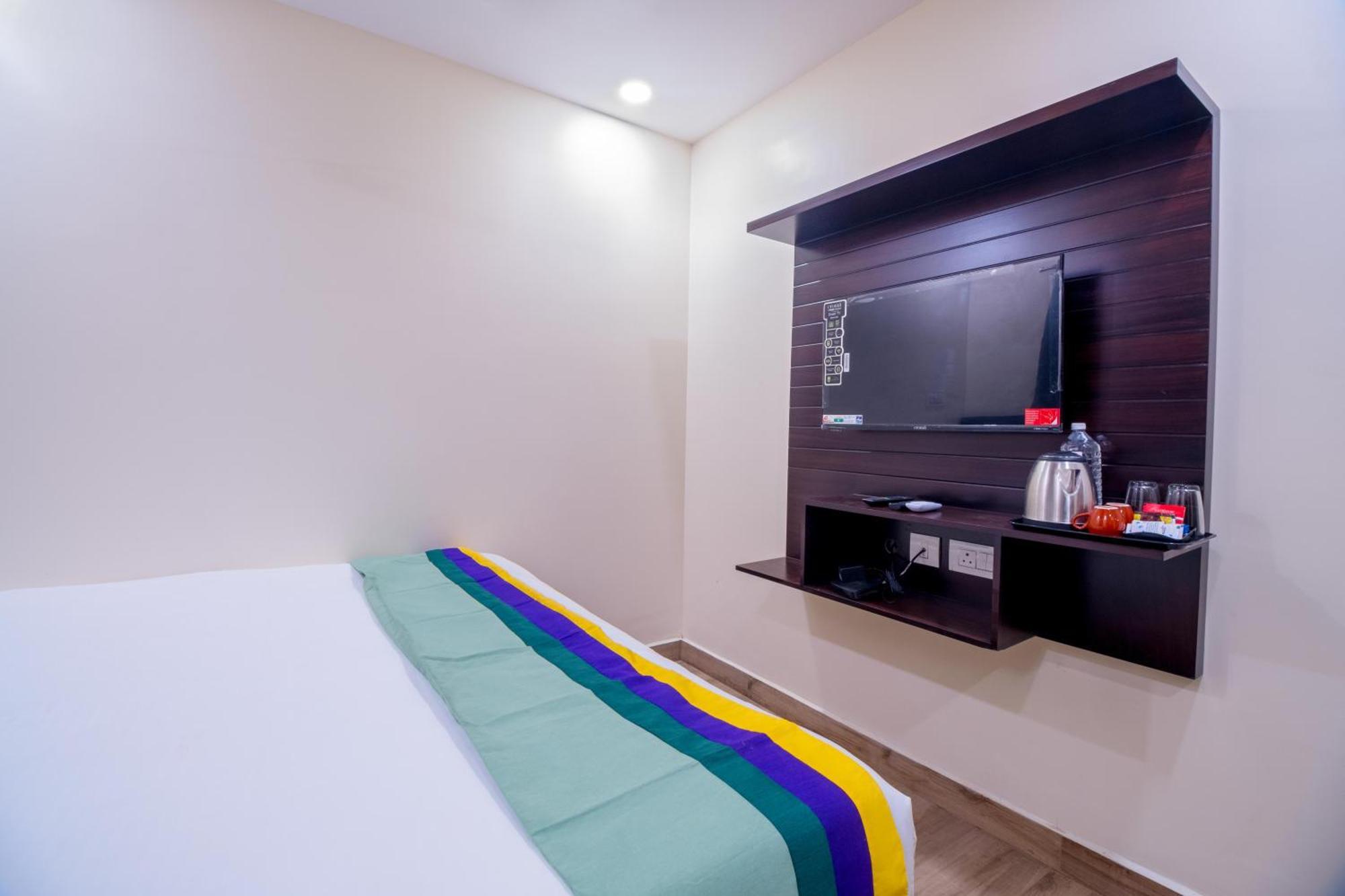 Treebo The Address Mehdipatnam Hotel 3*