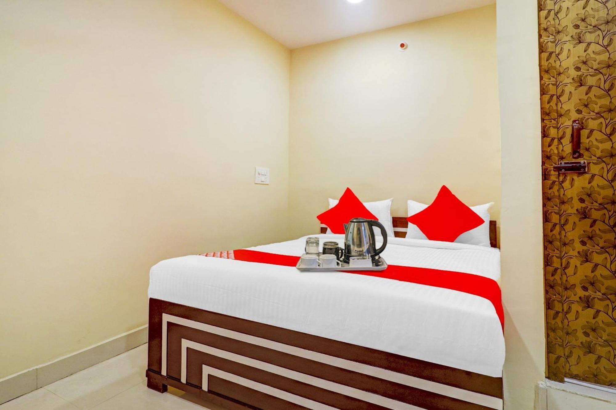 Hotel O Aayush