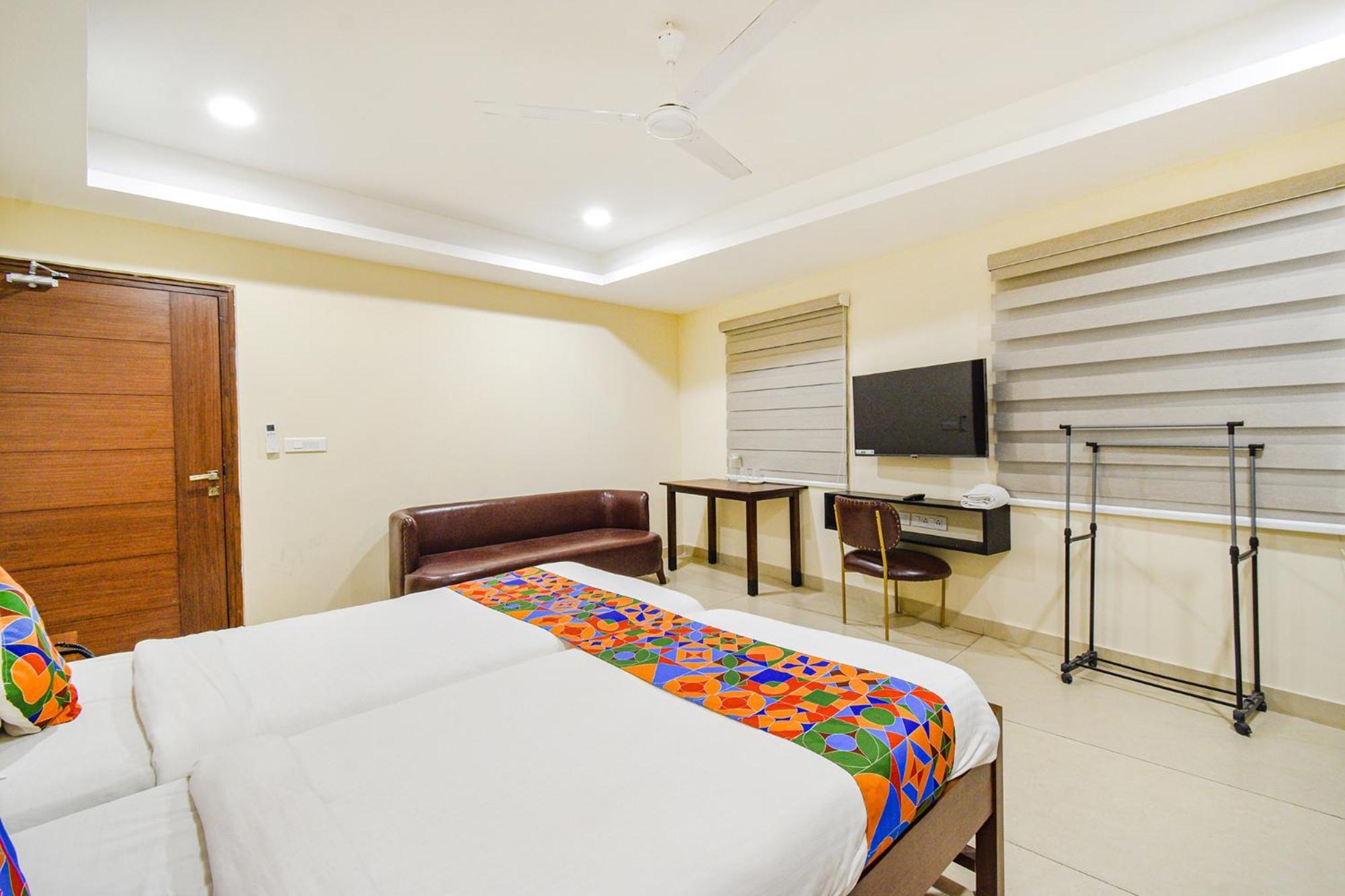 Hotel Fabhotel Prime Am Suites - Nr Yashoda Hospitals - Secunderabad 3*