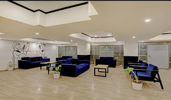 Blossoms Mdmr Group- Lakdikapul- Free Food Vouchers - Free Buffet Breakfast 3* Hyderabad