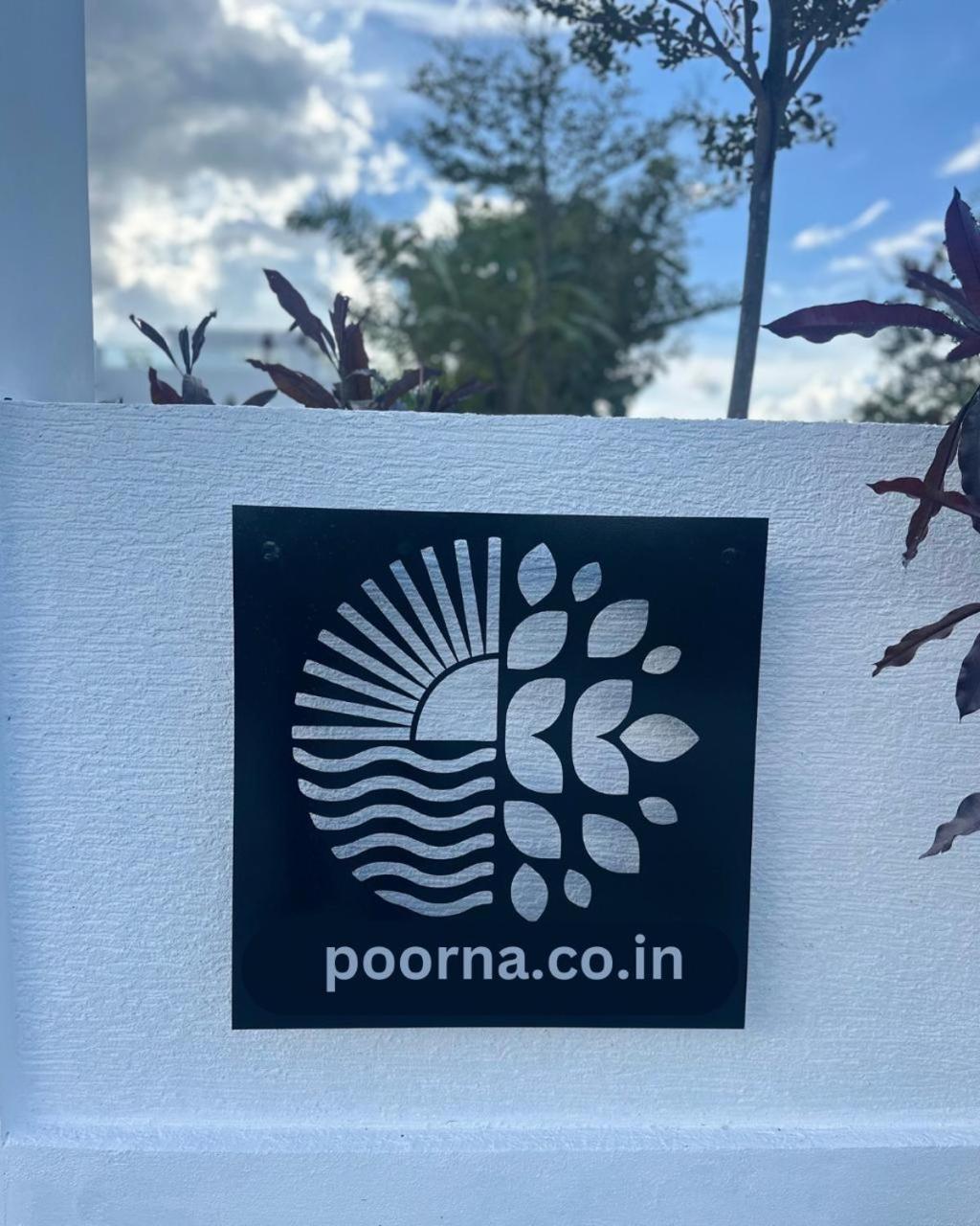 Poorna Farmhouse With Private Pool And Jacuzzi Farm stay