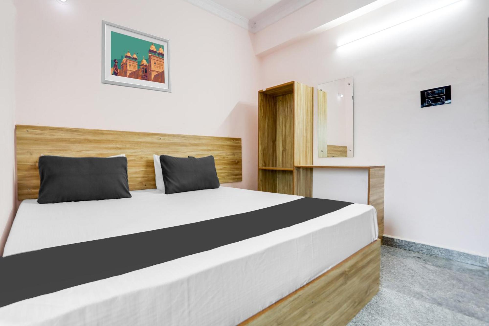 Super O 11 Eleven Hotel