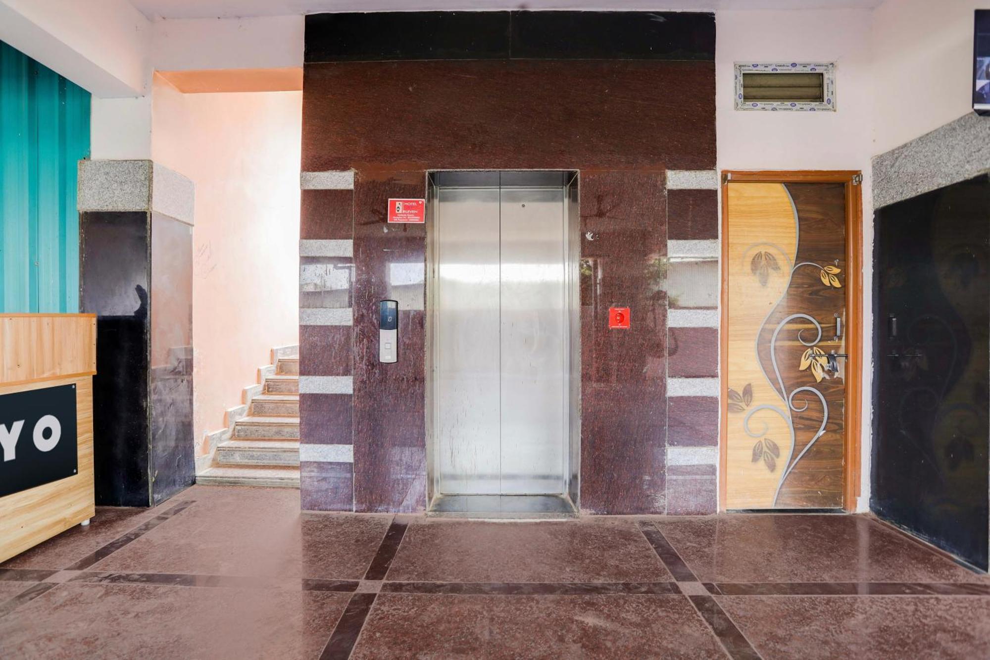 Super O 11 Eleven Hotel 3*