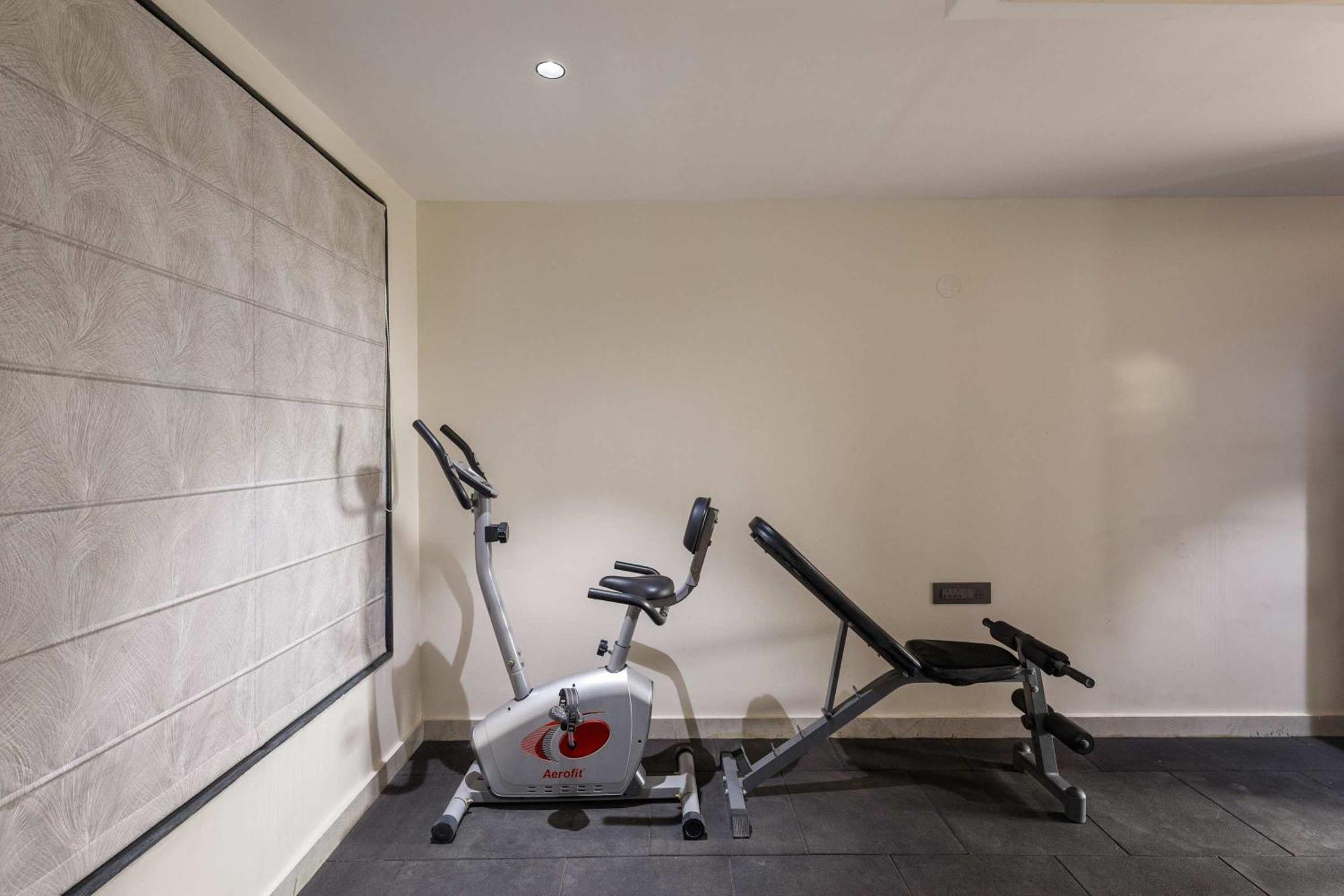 Luminara By Stayjade Theatre Private Gym * Hyderabad