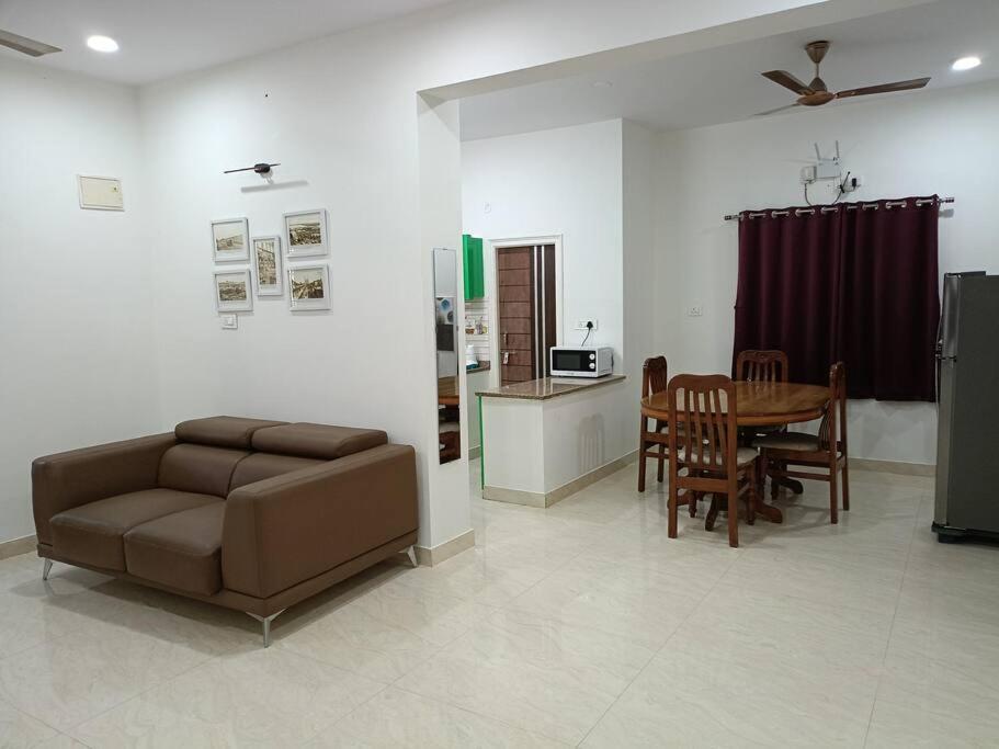 The - 2bhk, Gachibowli, Hyd Apartment Hyderabad