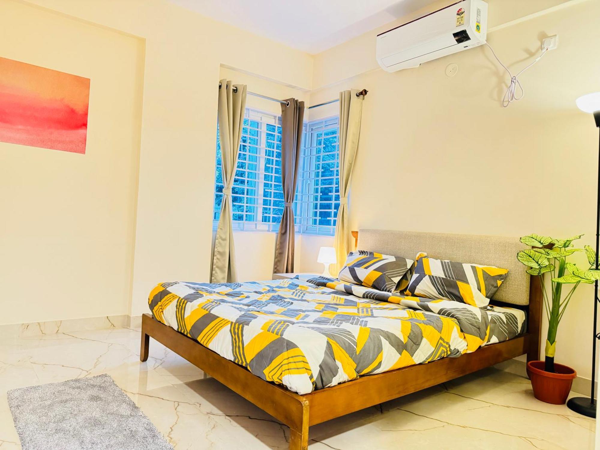 Elegant 3bhk Fully Furnished And Equipped Near Hitec By Evara Apartment *