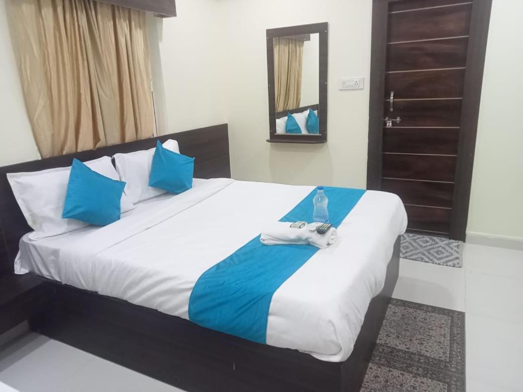 Luxury Hill 3* Hyderabad