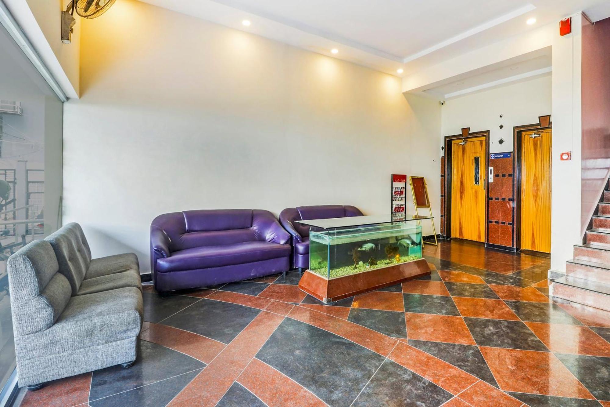 Super Collection O 77115 Vaishnavi Palace Hotel 4*