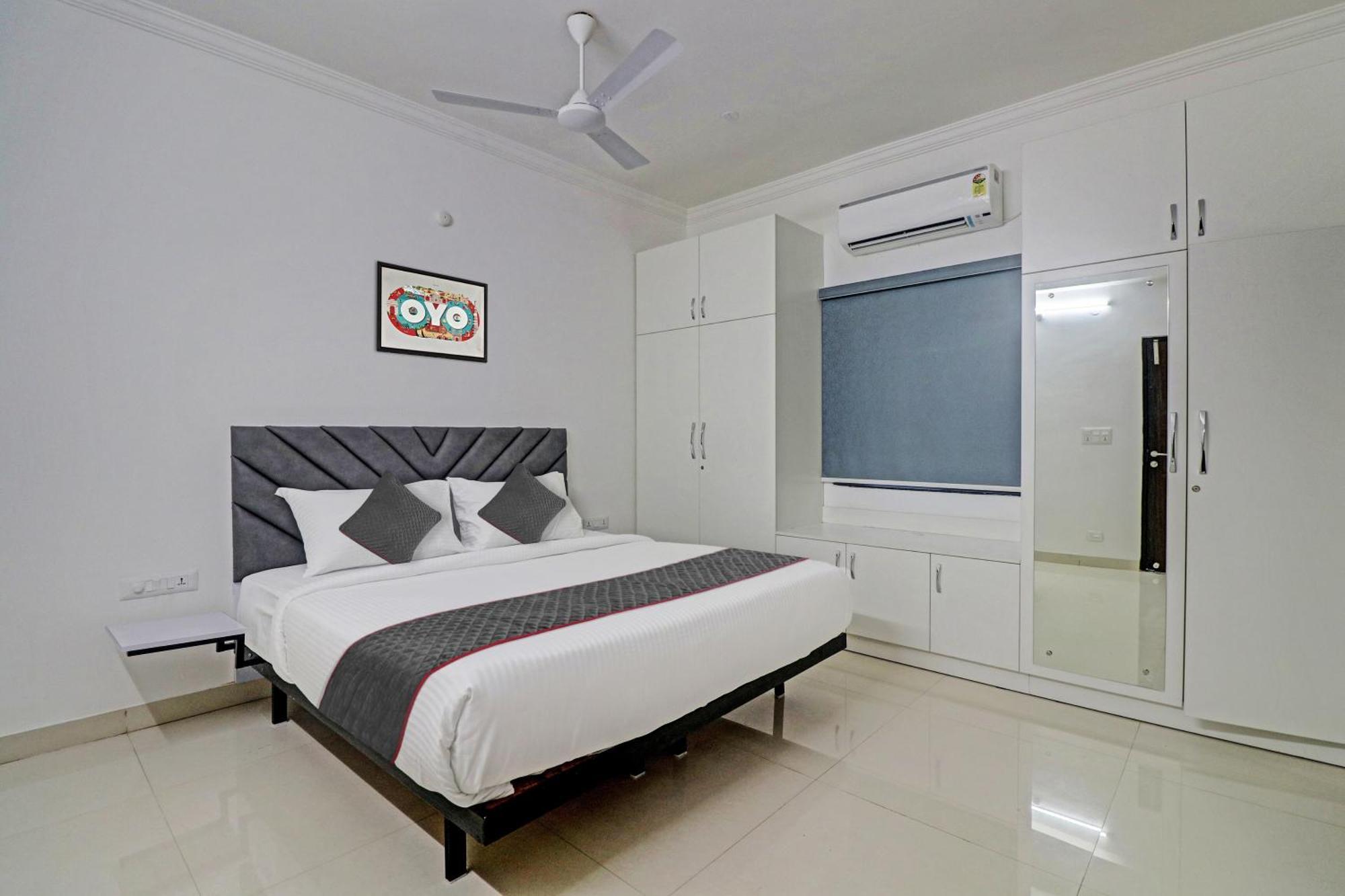 Townhouse Jahnavi Group Hotel