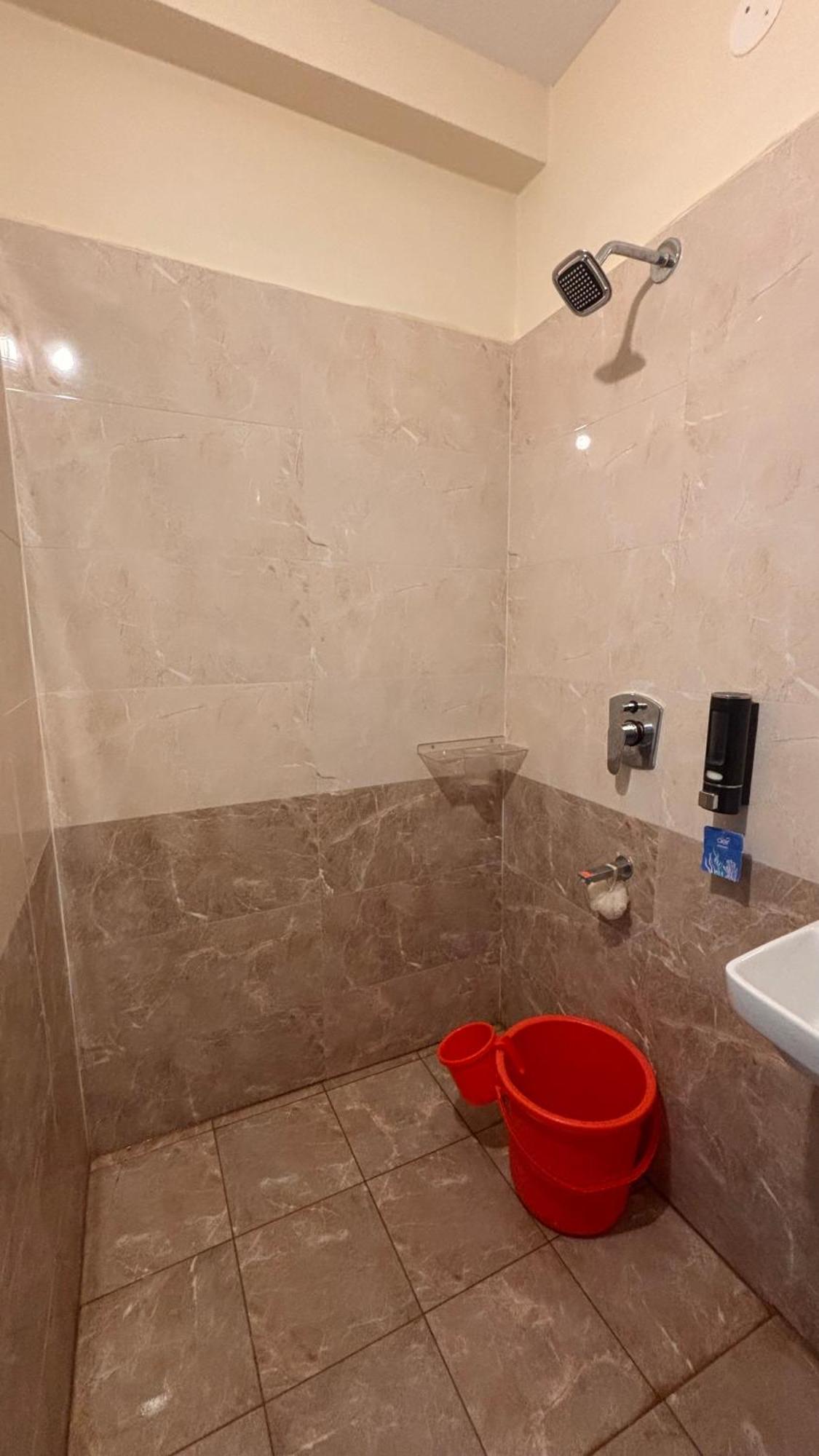 1 Private Bed-bath-balcony In 2bhk Space