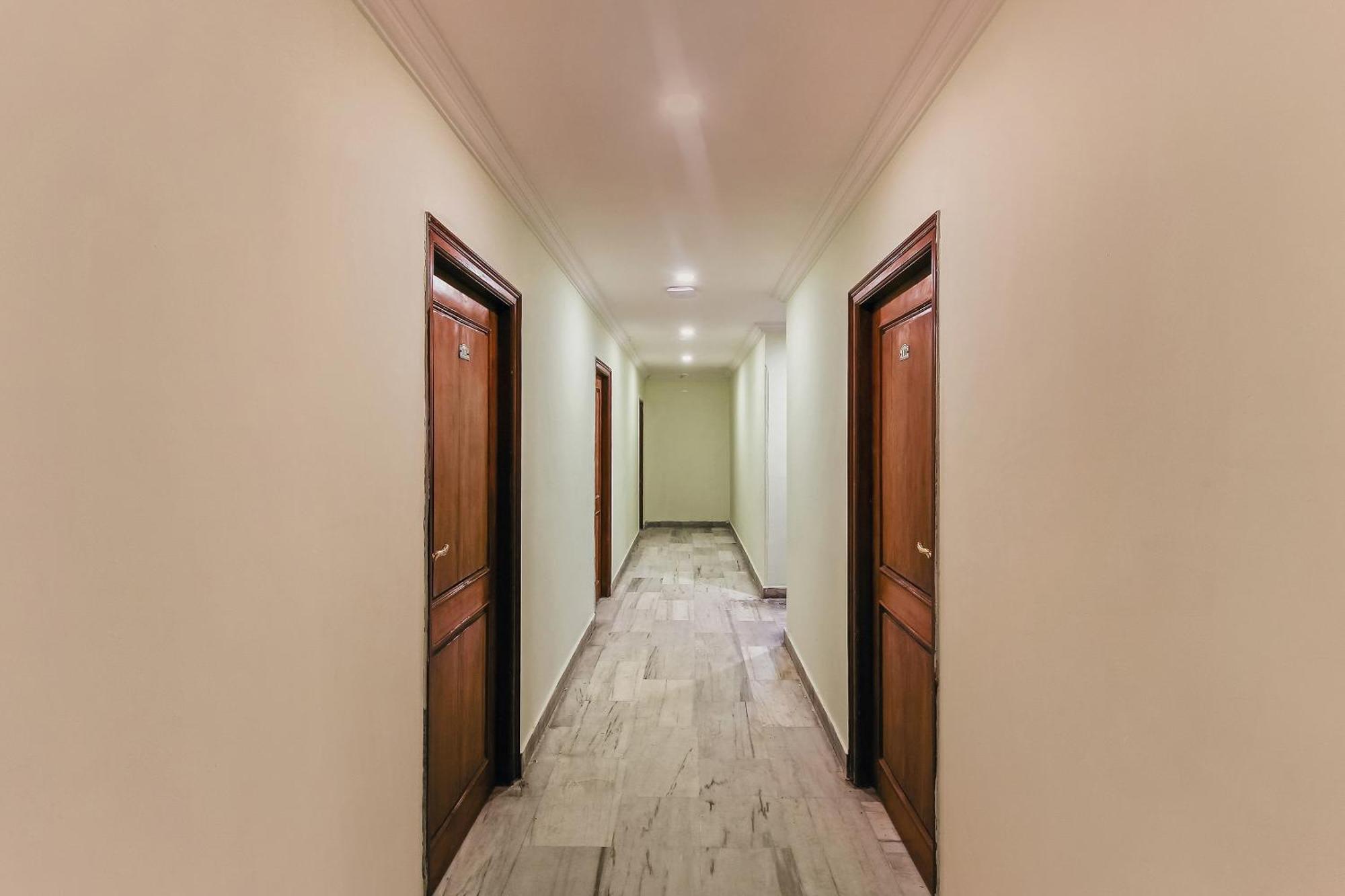 Hotel O Sunrise Residency
