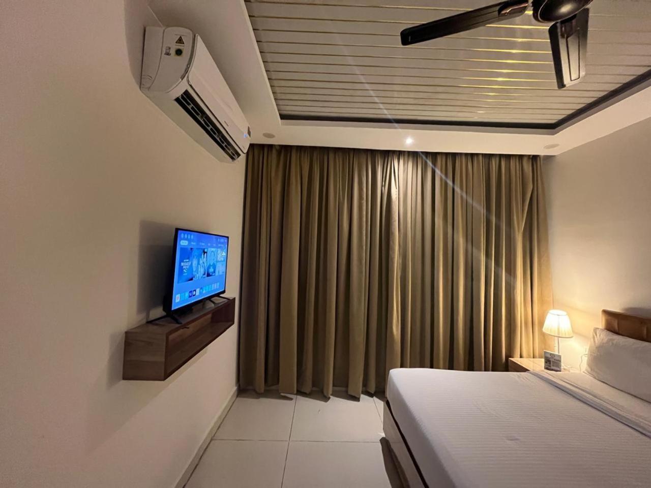 Hibiscus Tree- Bachupally Hotel 3*