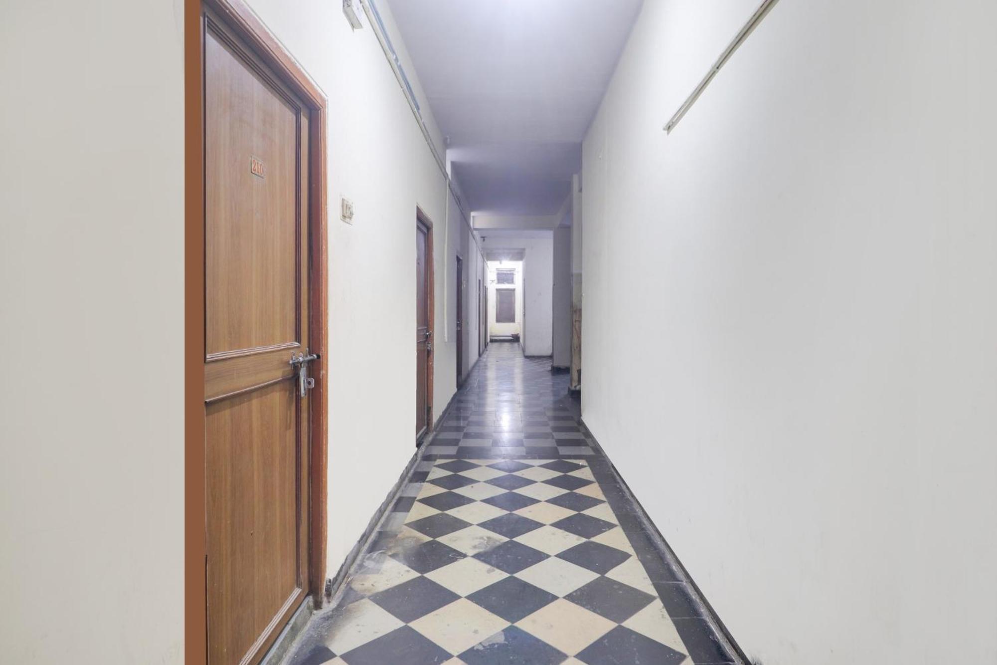 Spot On New Balaji Residency 3*