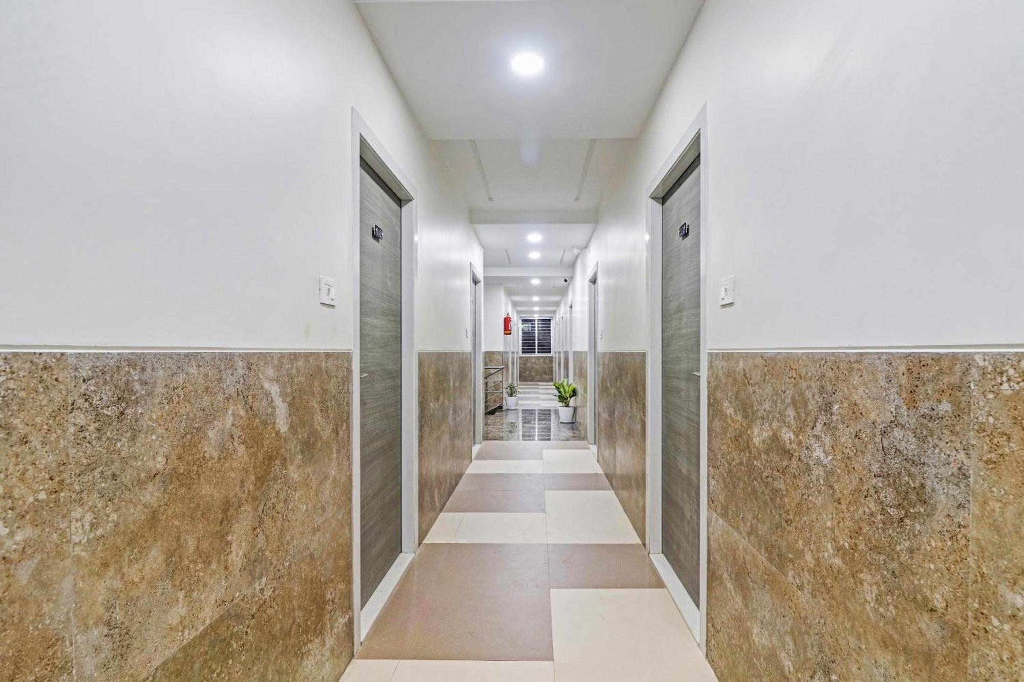 Super Townhouse Ameerpet Hotel Hyderabad