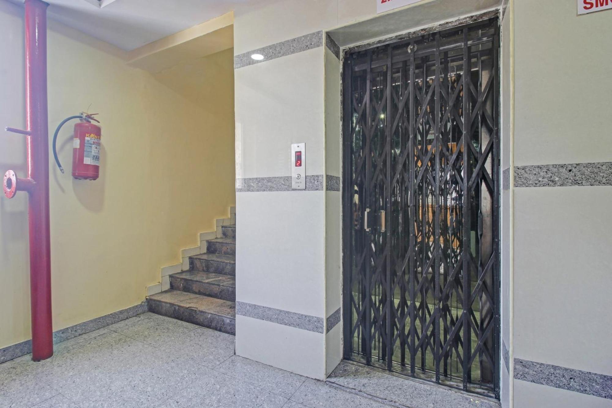 Super O Sri Sai Regency Hotel 4*