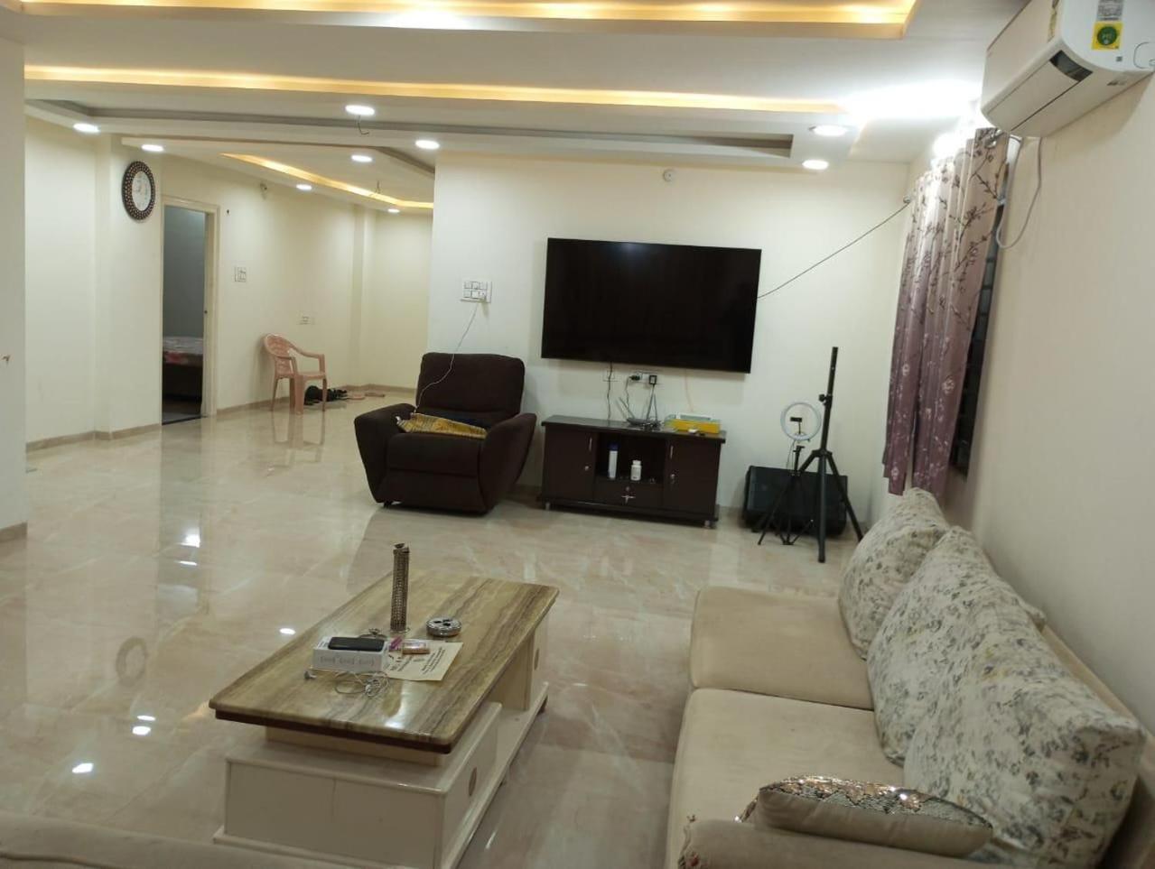 Apartment Spacious And Peaceful Banjara Rd 12 2 Bhk *