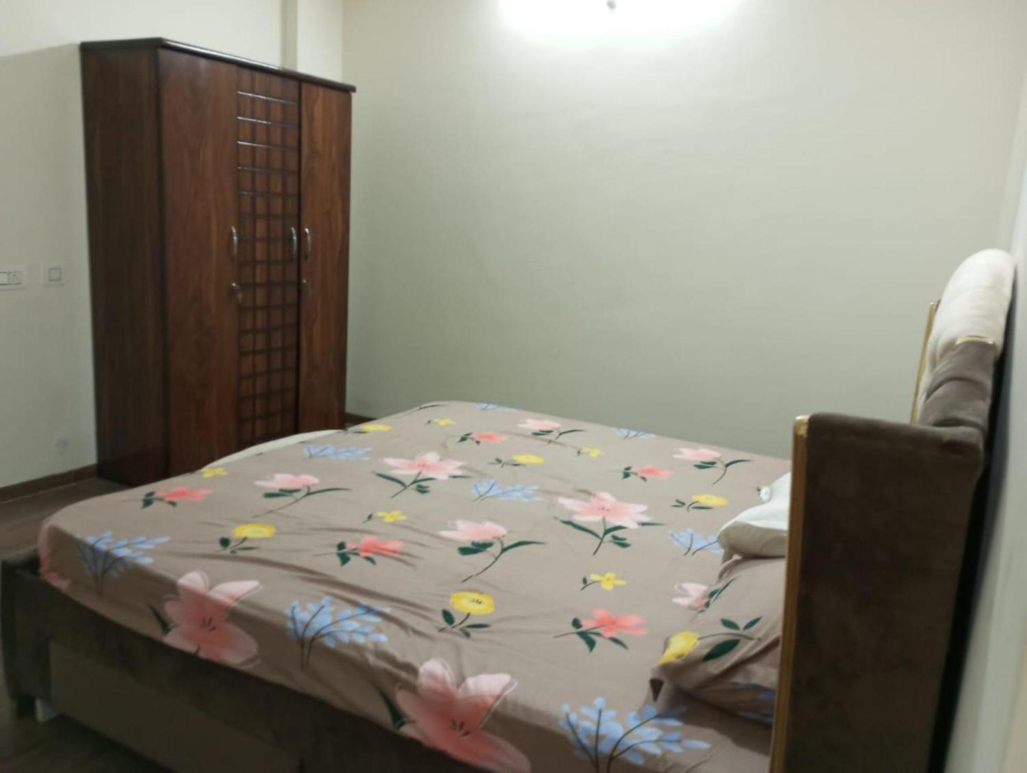 Spacious And Peaceful Banjara Rd 12 2 Bhk Apartment Hyderabad