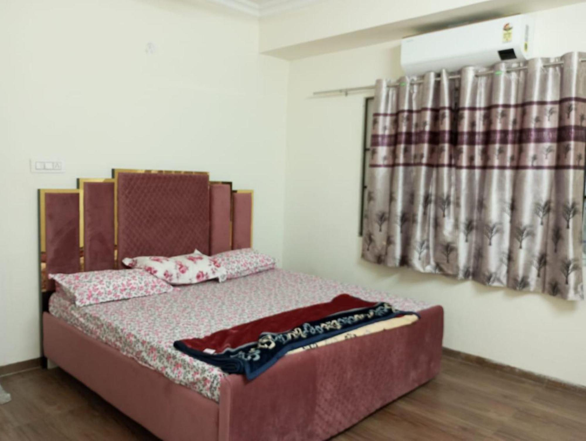 Spacious And Peaceful Banjara Rd 12 2 Bhk Hyderabad
