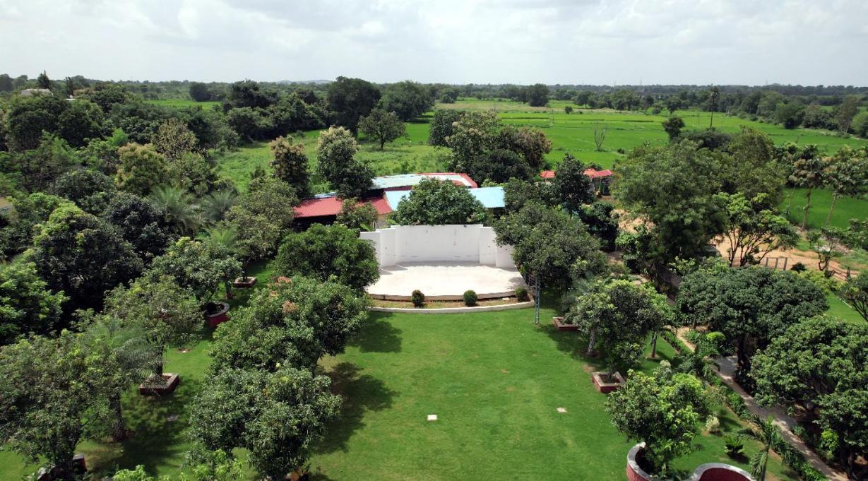 Resort Vanam *
