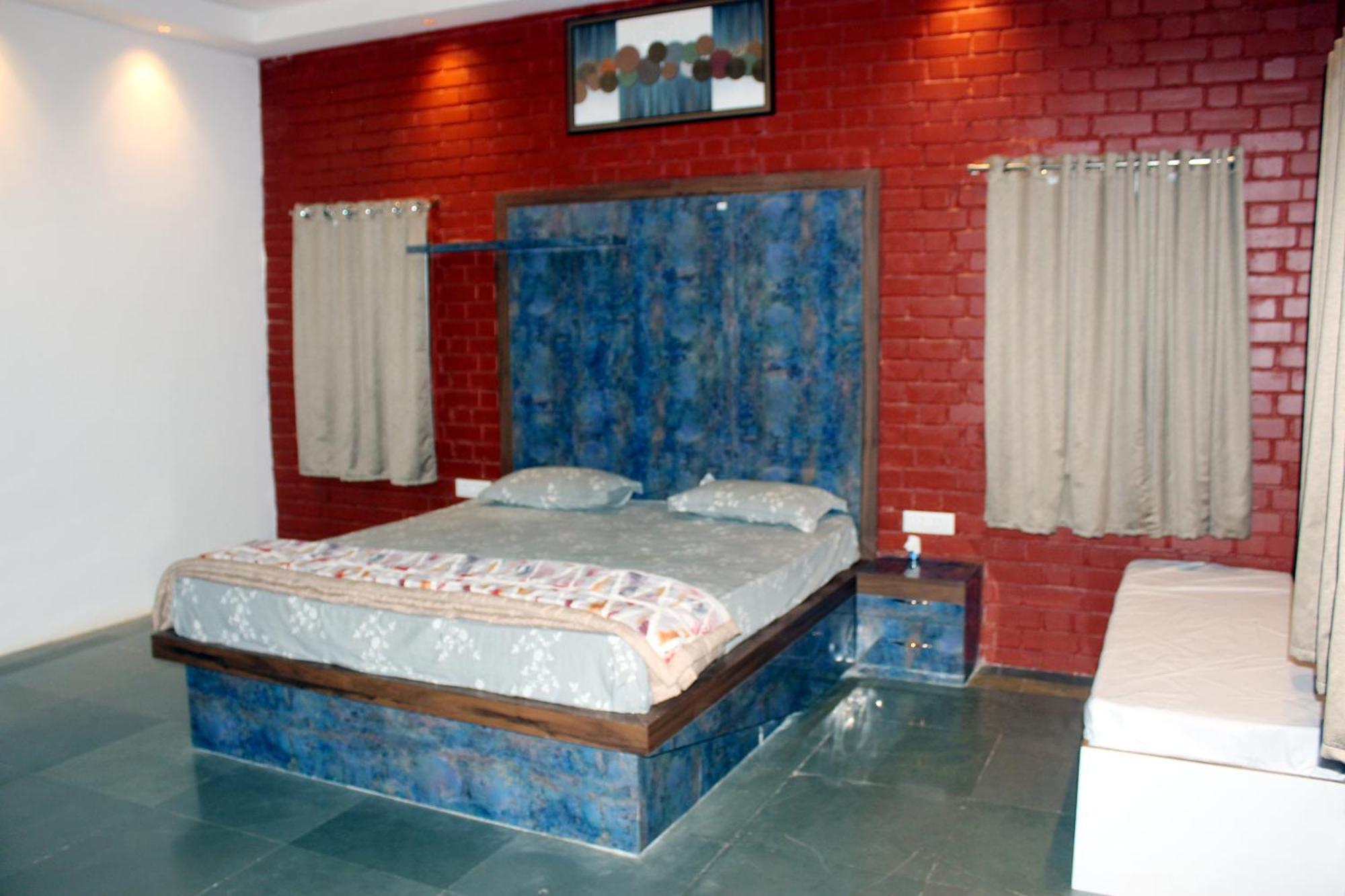 Vanam