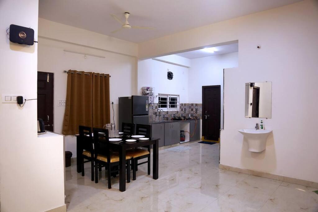 Apartamento Veetil -3bhk Ac, Kukatpally,