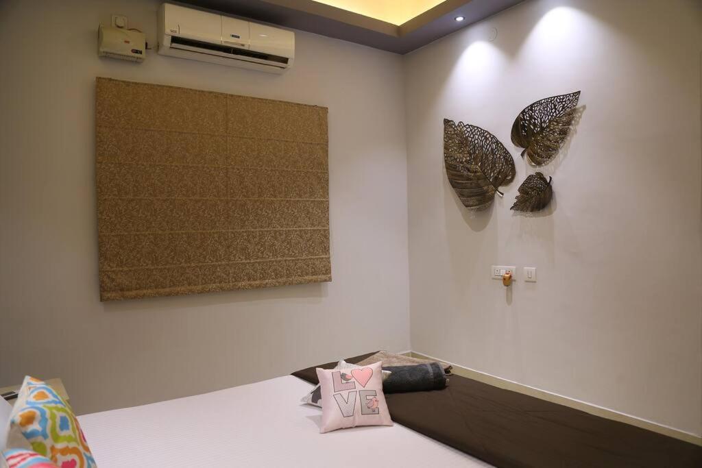 Apartment Veetil -3bhk Ac, Kukatpally, *