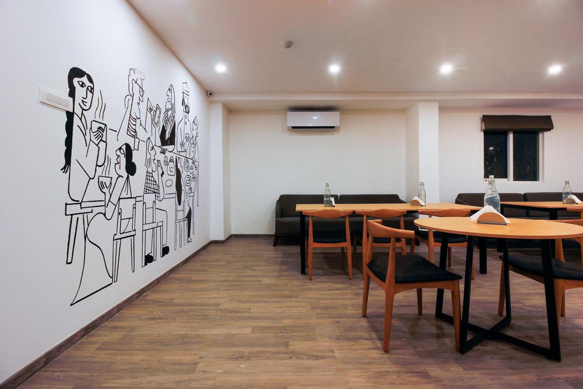 Hotel Super Townhouse Rcc Elite 4*