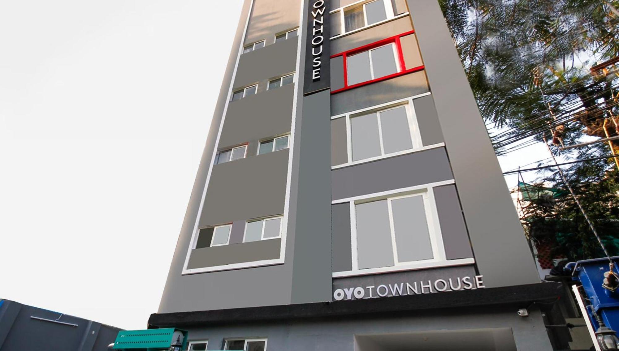 Super Townhouse Rcc Elite Hotel Hyderabad