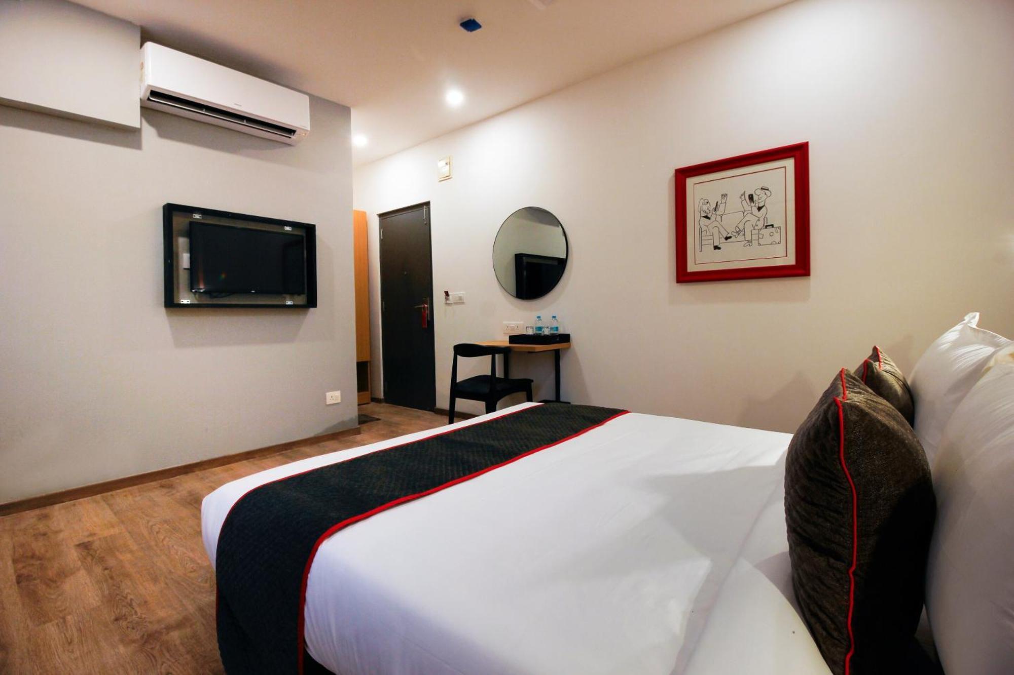 Hotel Super Townhouse Rcc Elite Hyderabad