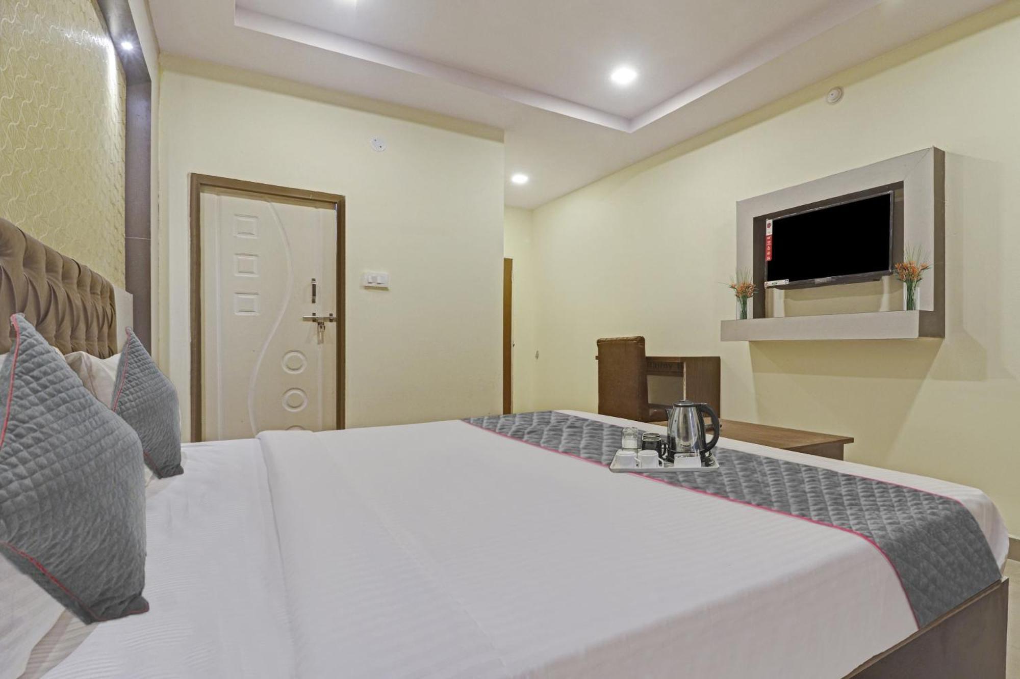 Townhouse Ragas Grand Hotel Hyderabad