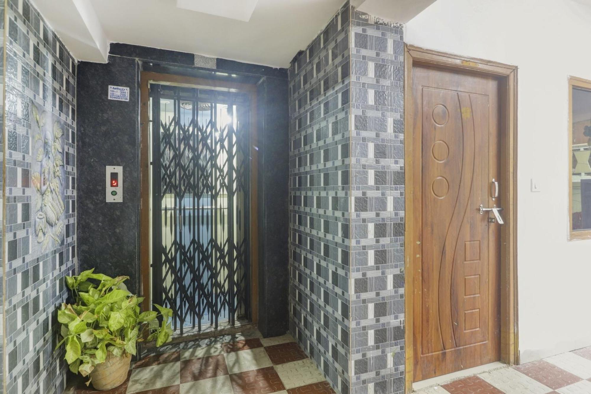 Super O Broholic Near Botanical Garden Hotel 3*