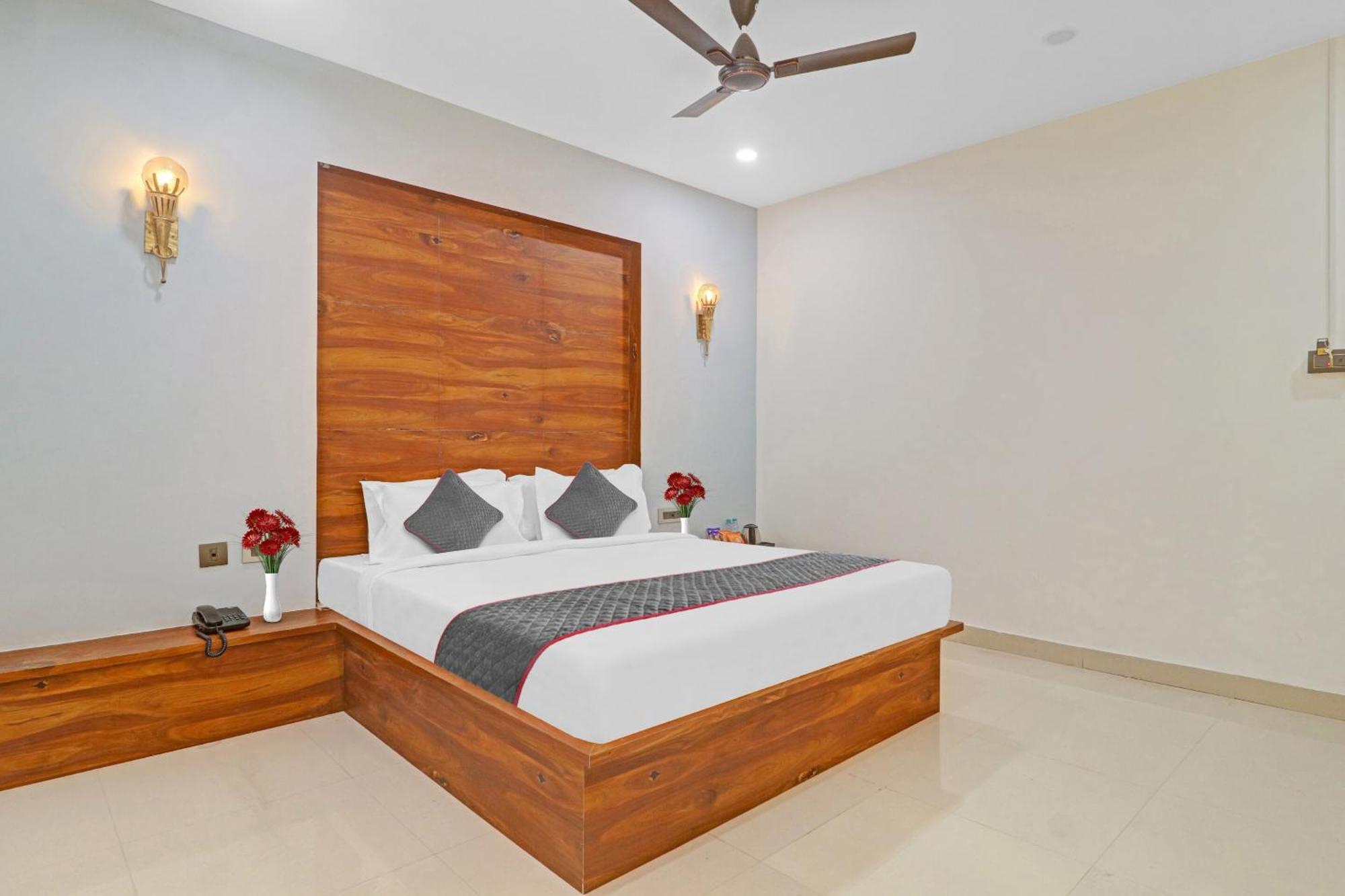 Super Townhouse Rcc Pride 4* Hyderabad