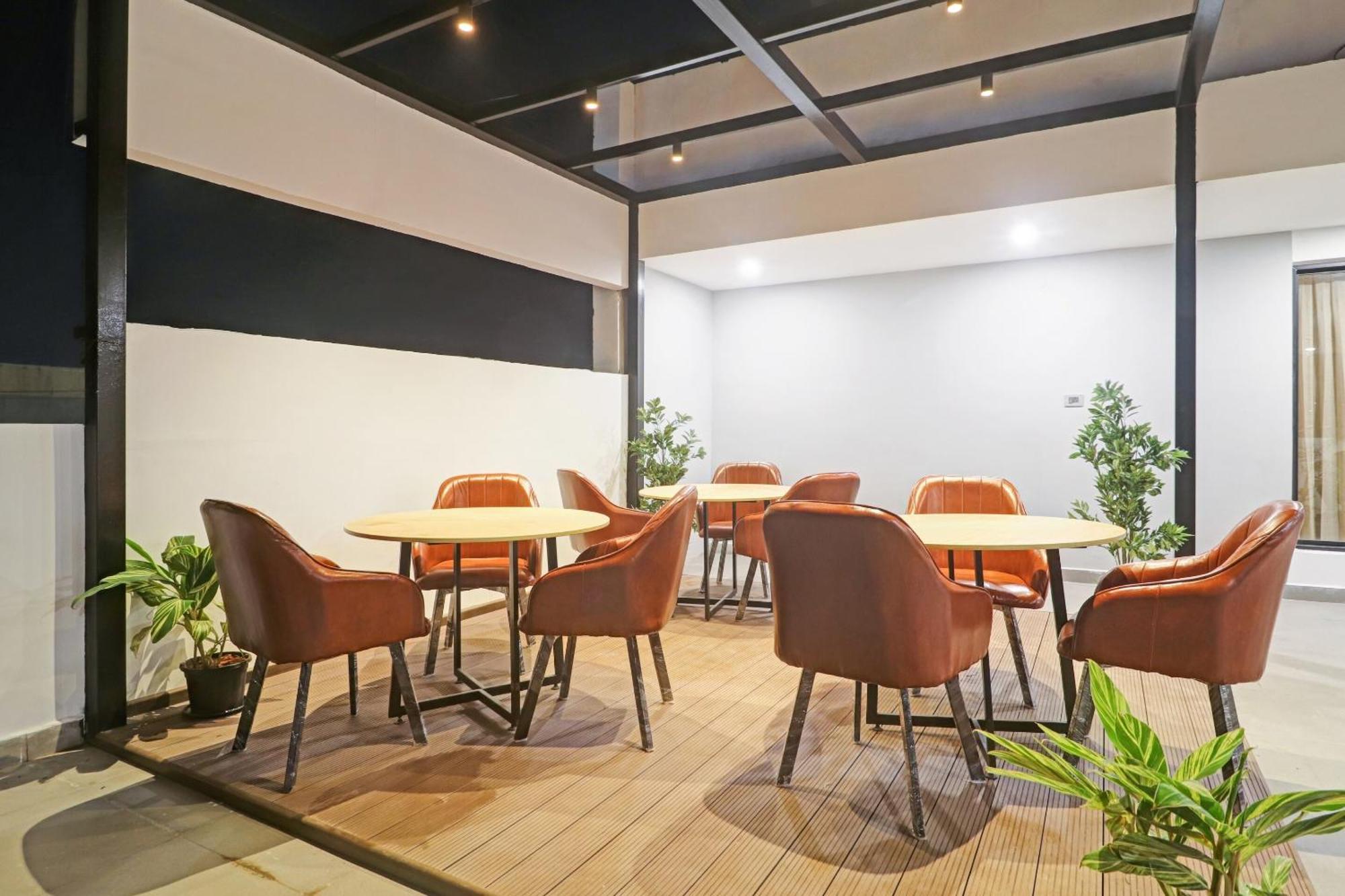 Hotel Super Townhouse Rcc Pride Hyderabad