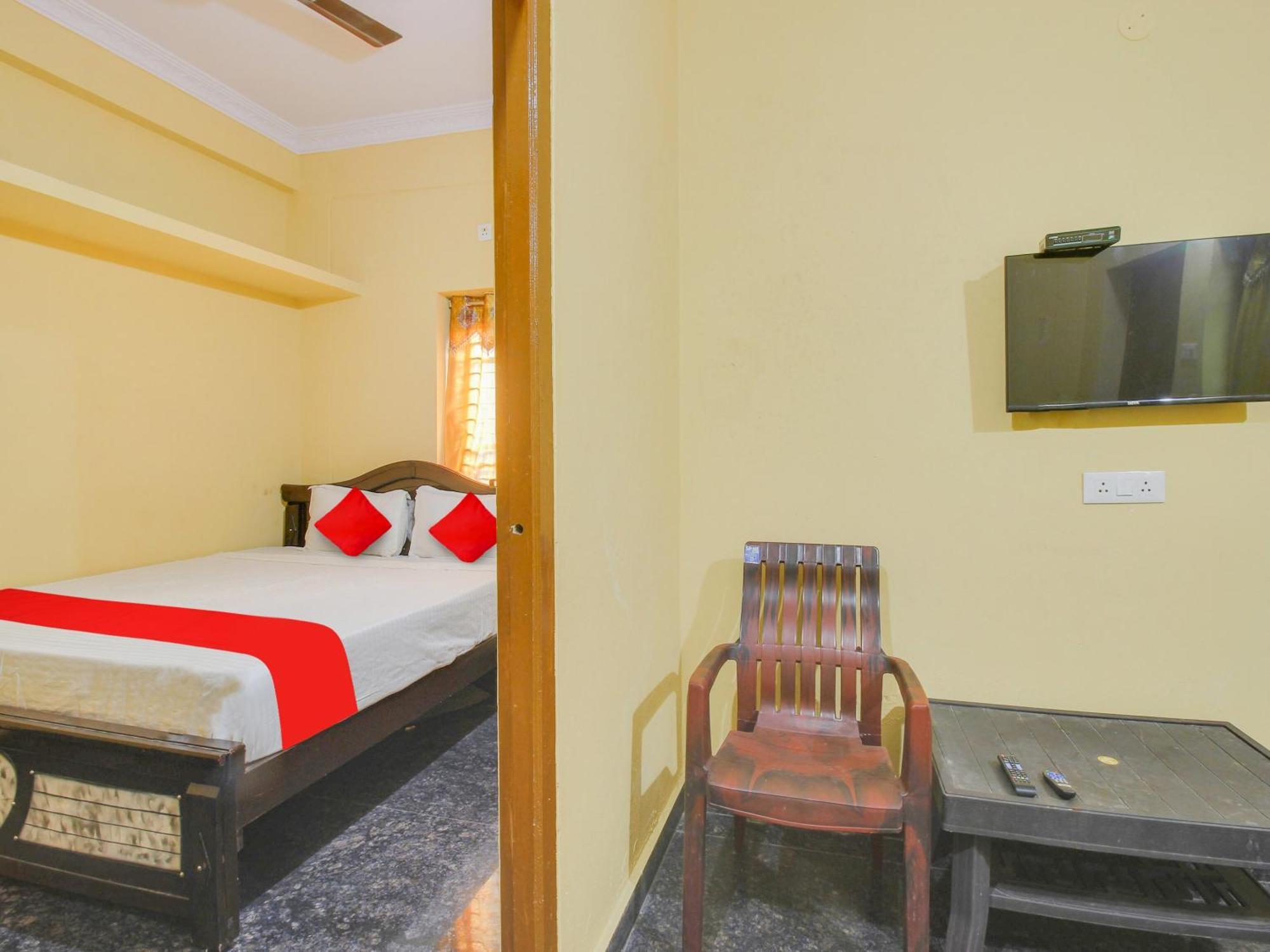 Hotel O Am Luxury Ac Room'S Hotel