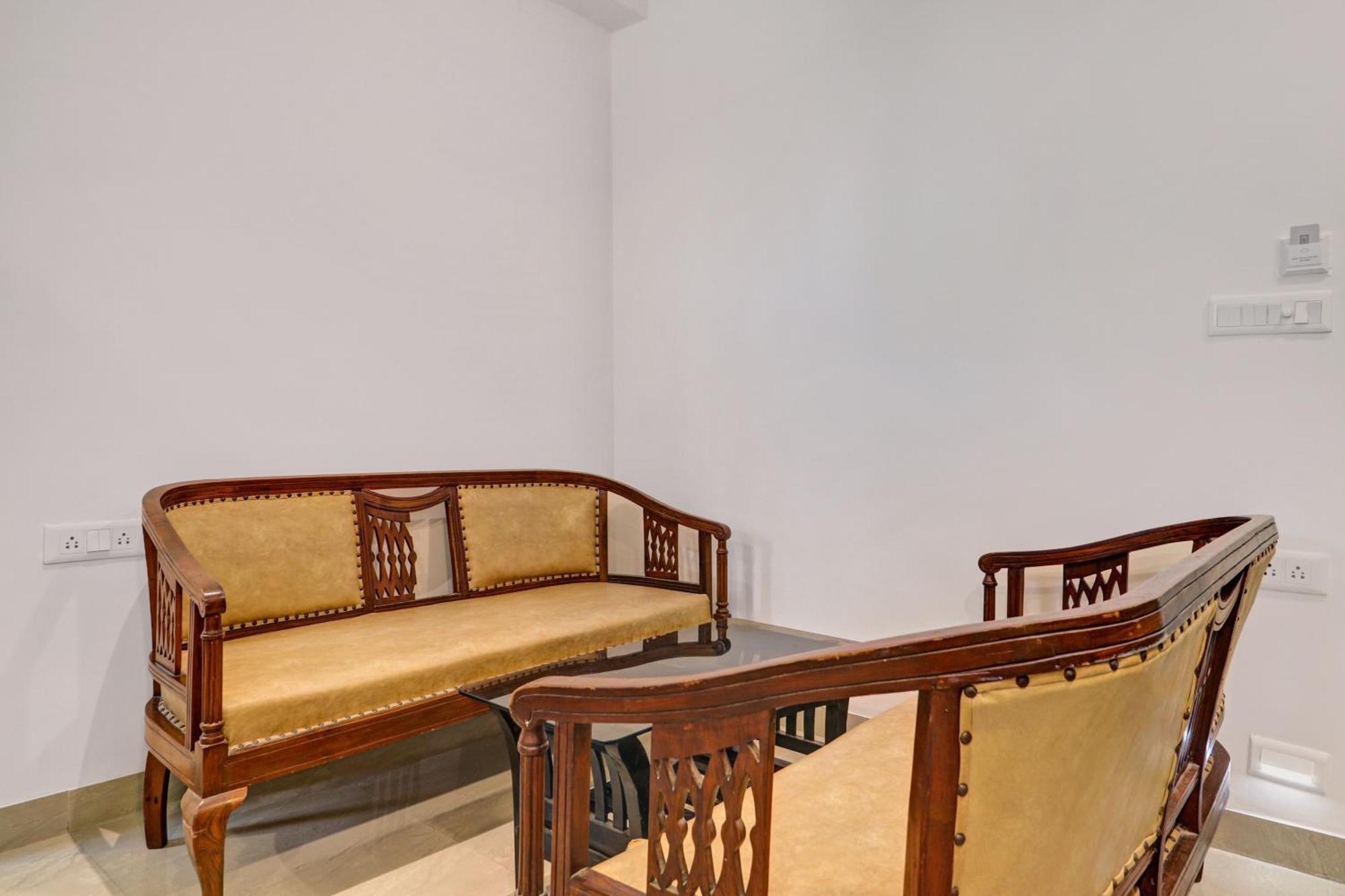 Hotel Super Capital O Qualia Gachibowli 3*