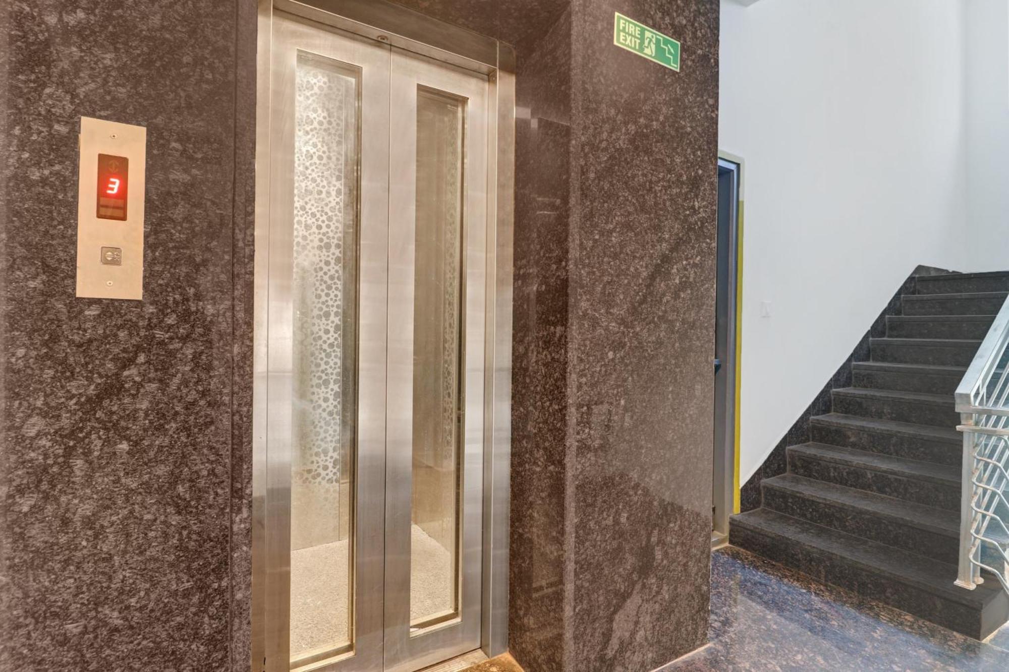 Super Capital O Qualia Gachibowli Hotel 3*