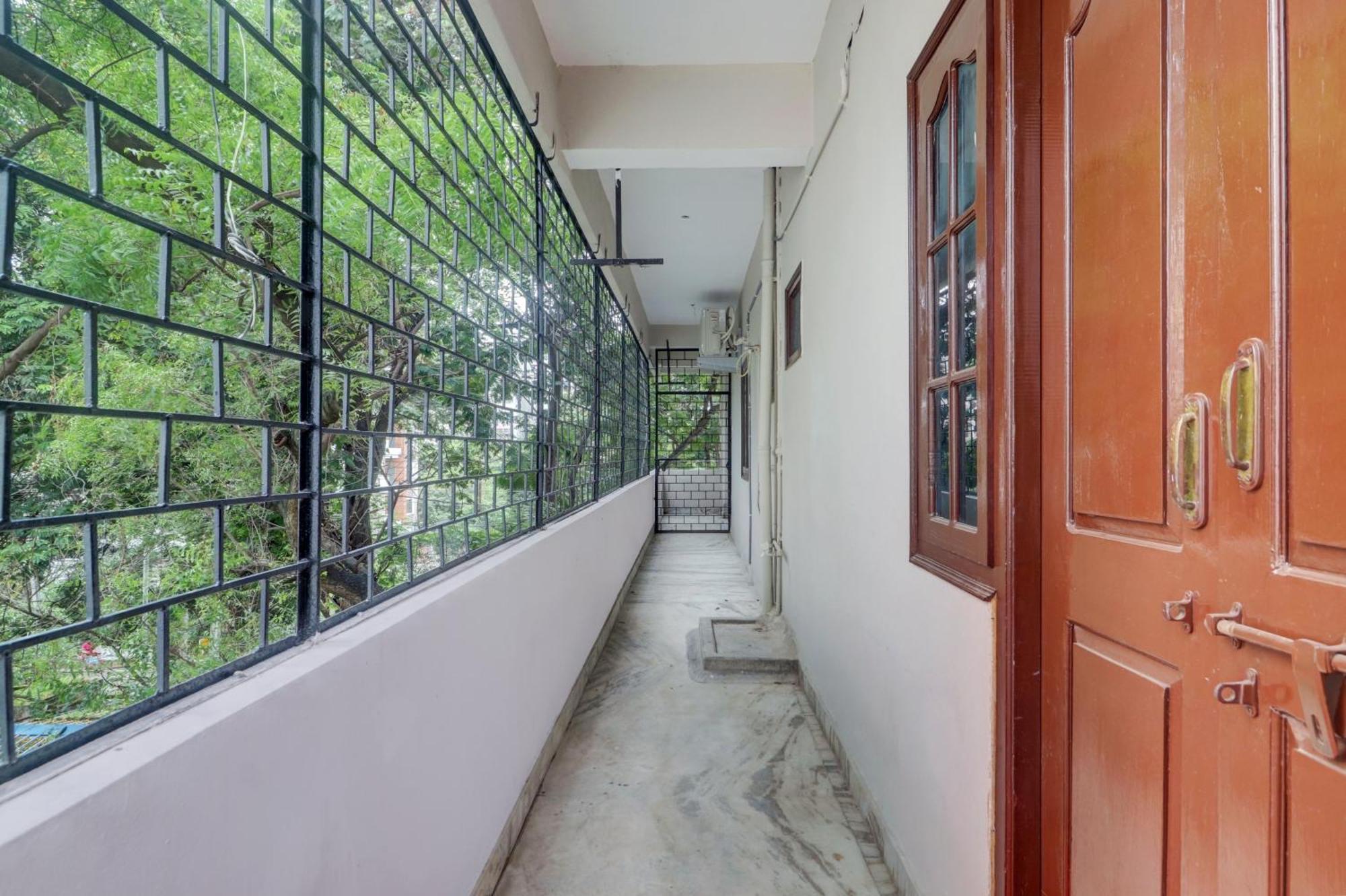 Hotel O S Grand Residency 3*