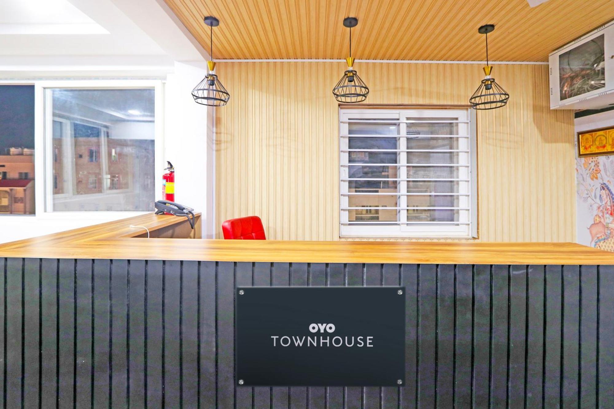 Hotel Super Townhouse Qualia Elite S R Nagar