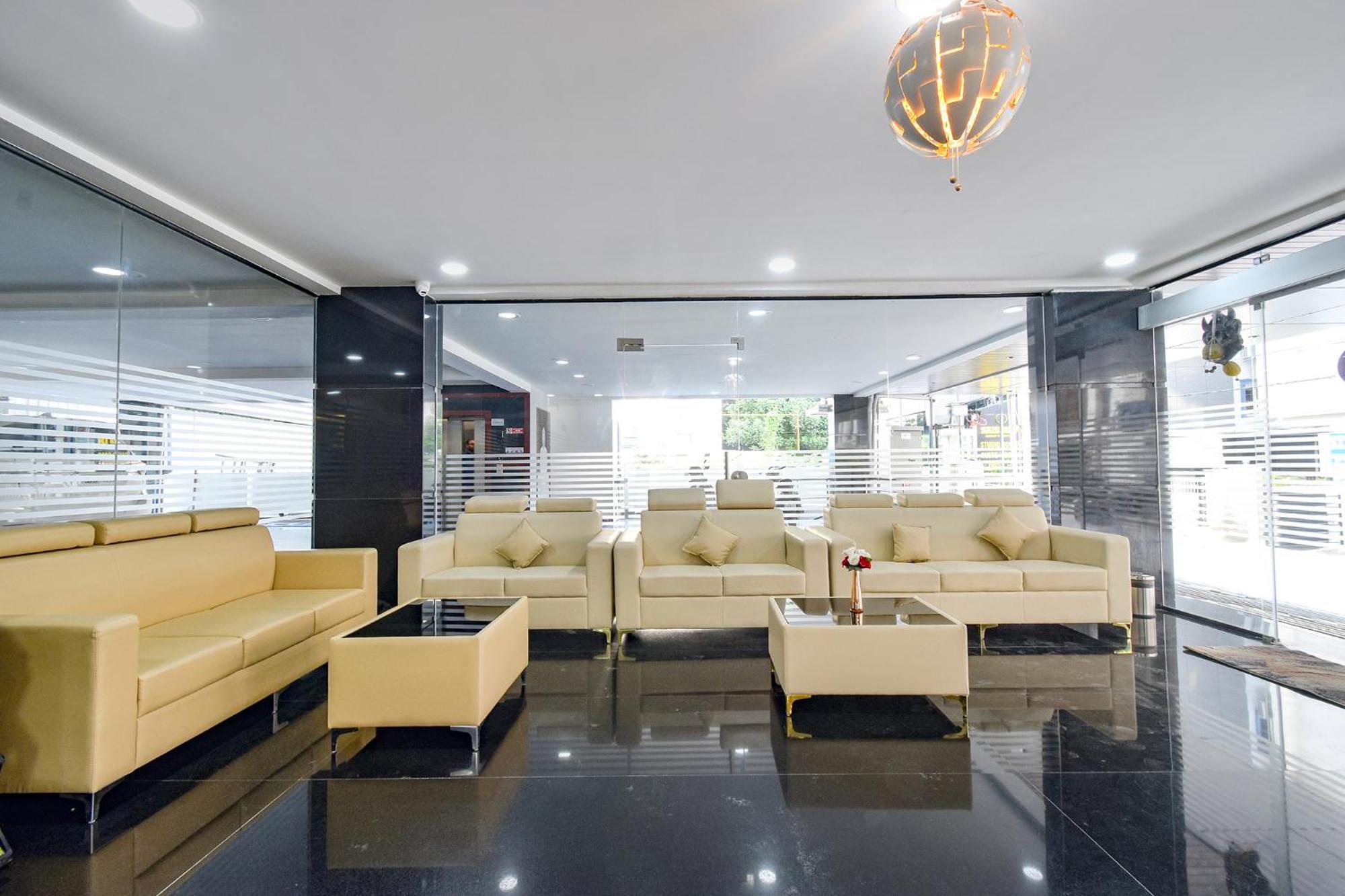 Fabhotel Prime Srishoin - Nr Tcs Deccan Park, Hitech City Hotel Hyderabad