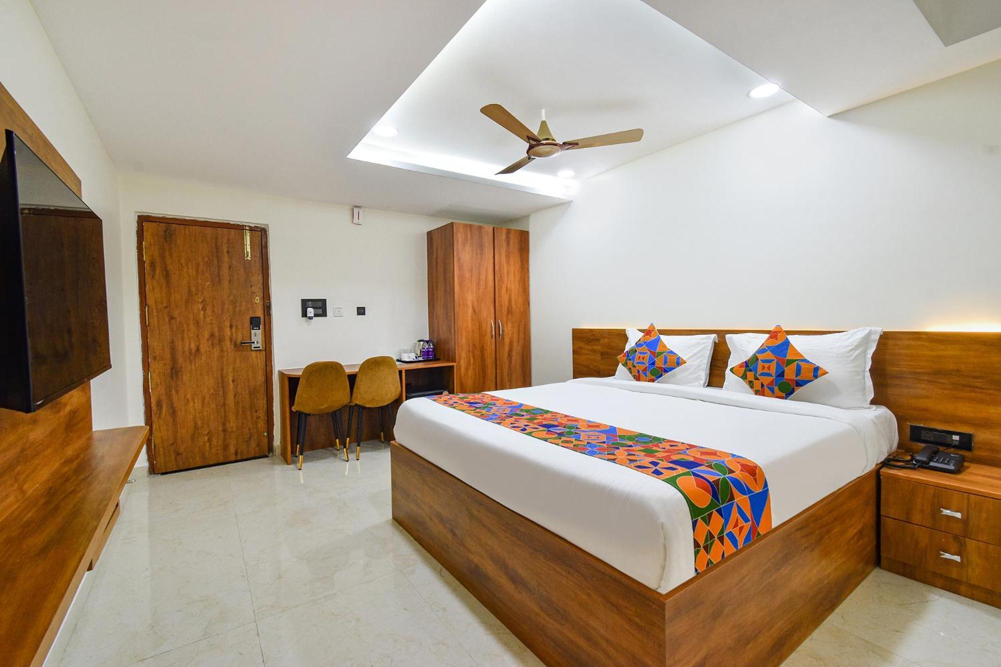Hotel Fabhotel Prime Srishoin - Nr Tcs Deccan Park, Hitech City